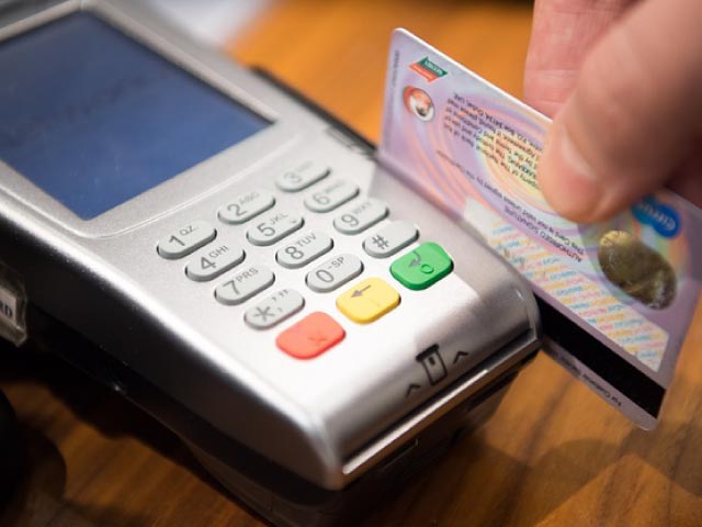 รู้หรือไม่! ใช้บัตรเดบิต (Debit Card) ชำระเงินสามารถลุ้นรางวัลได้
